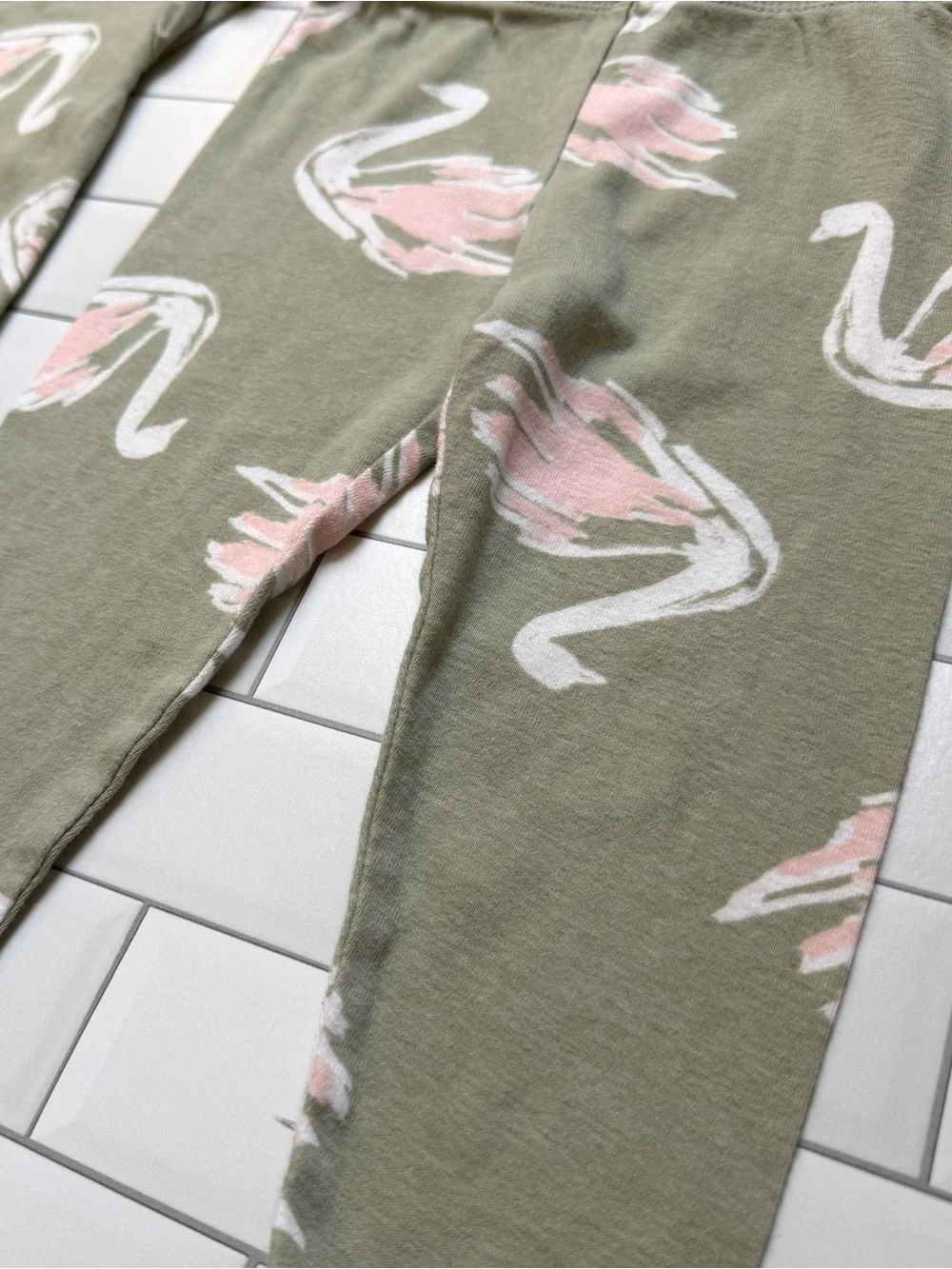 24M🦢 Carter’s Swan Print Sage Green & Pink Ruffle Sleeve Short Sleeve Bodysuit - Picture 9 of 10